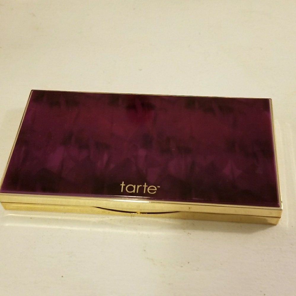 SOLD Tarte Energy Noir